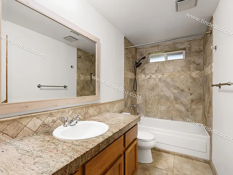 5281 NE 57th Ave — Photo 16