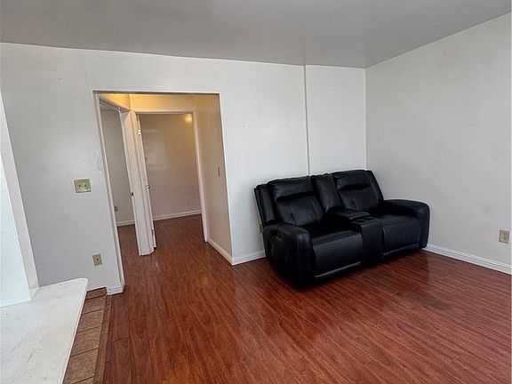 2nd image of 1466 Silver Lake Blvd