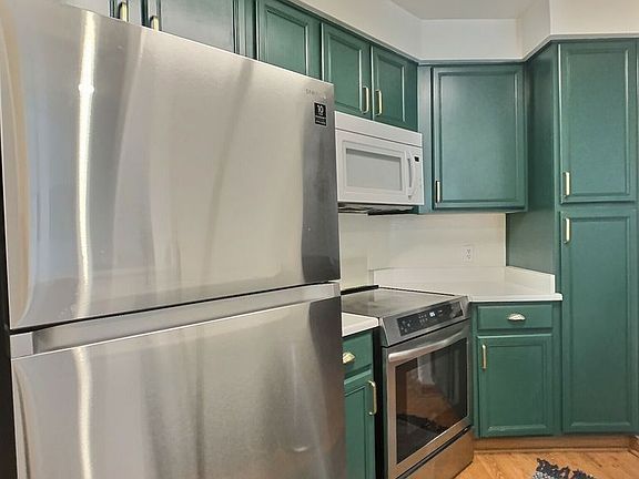 4th image of 410 N 1st St Unit 427
