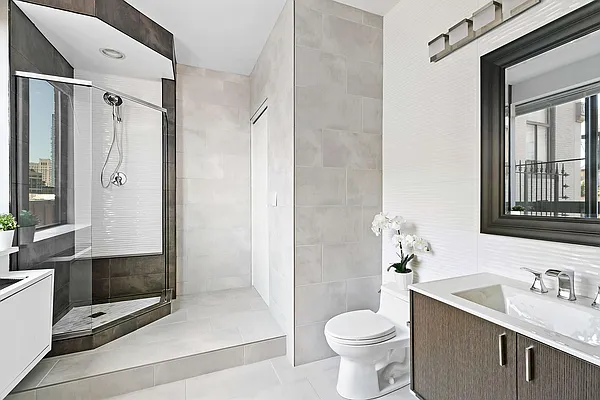 Sold by Compass | media 7