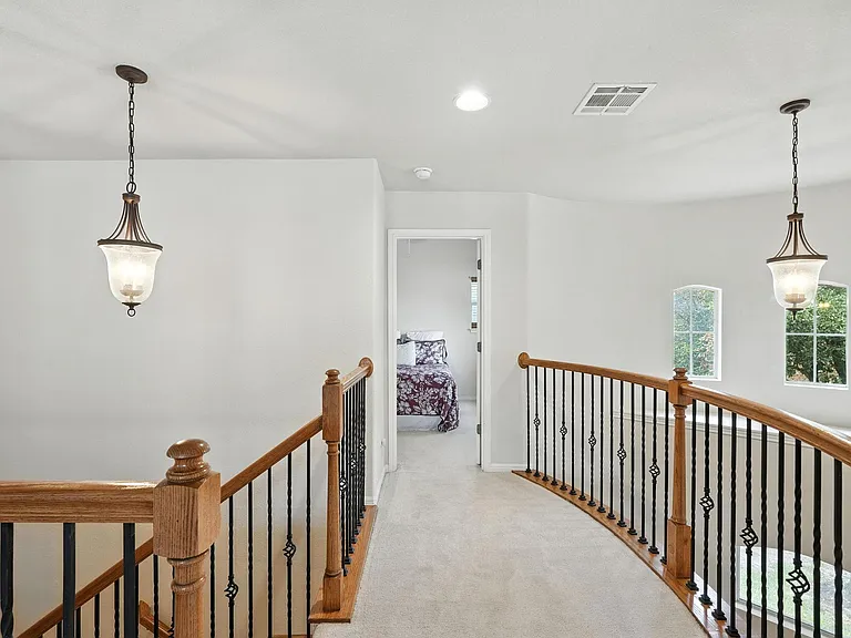 1802 Misty Ridge Dr — Photo 24