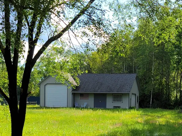 5040 Martin Rd, Beaverton, MI 48612