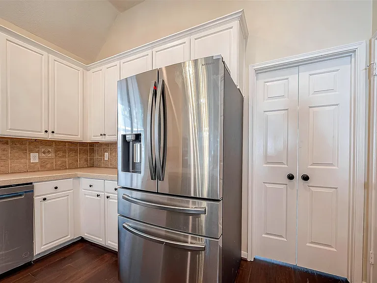 20819 Autumn Redwood Way — Photo 24