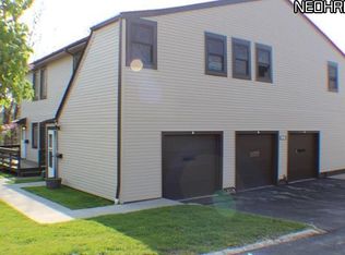 556 Turney Rd #9D, Bedford, OH 44146