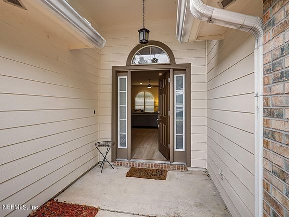 4th image of 10718 W ORCHARD WALK Place