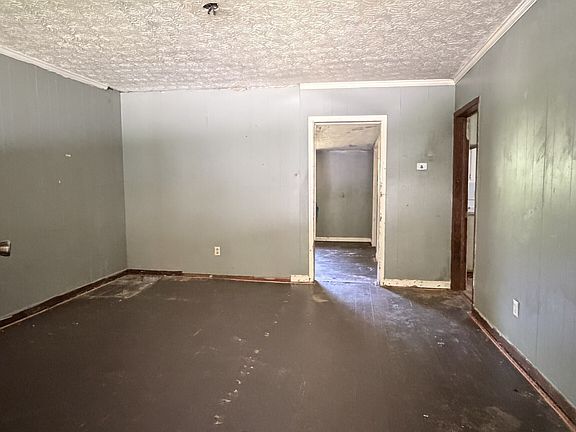 3rd image of 6118 Mount Zion Rd