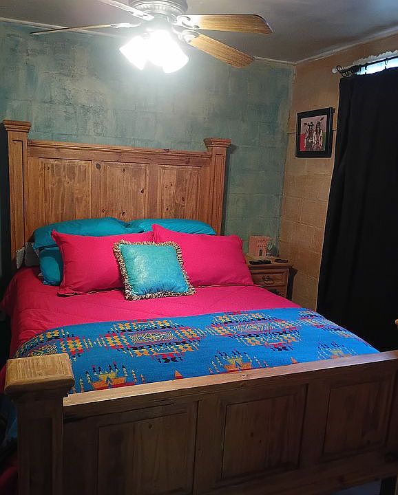 Bedroom unit B