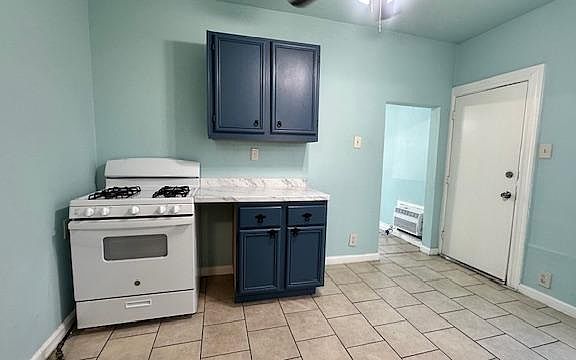 5th image of 325 W C St #2