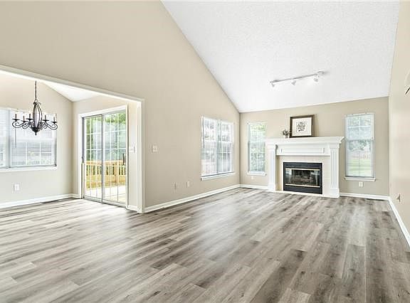 5th image of 1417 NW Birdseye Ct