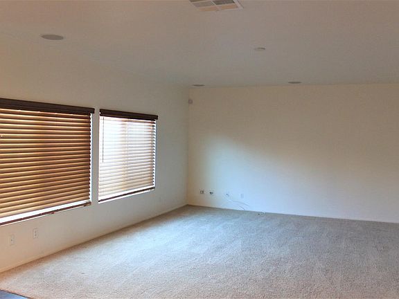 4th image of 11057 Everest St