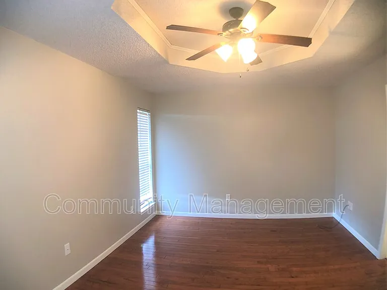 7910 Bayou Fountain Ave — Photo 9