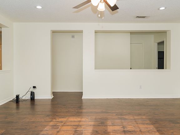 4th image of 7009 Bountiful Grove Dr