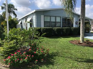 925 Dogwood Dr, Barefoot Bay, FL 32976