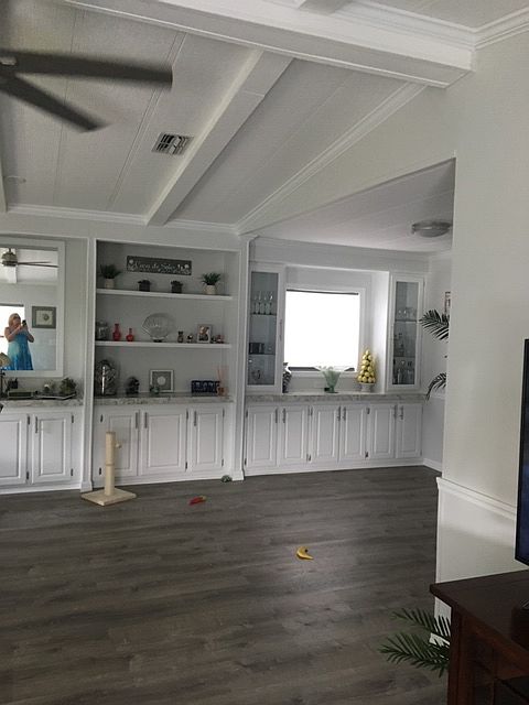 1st image of 1200 Marigold Dr