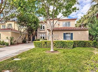 9036 Opus Dr, Las Vegas, NV 89117