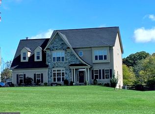 17356 Harmony Vista Dr, Hamilton, VA 20158