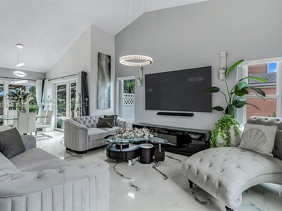 5th image of 3431 Java Plum Ave