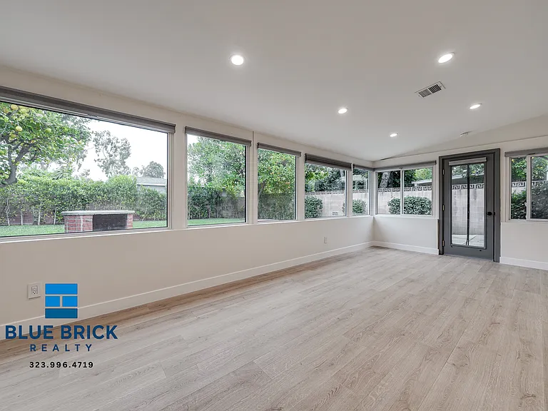 5620 1/2 Radford Ave — Photo 5