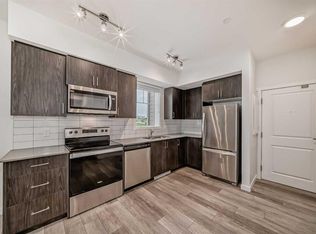 3727 W Sage Hill Dr NW #3204, Calgary, AB T3R 1T7