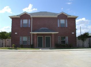 2423 Berger Dr, Bryan, TX 77802