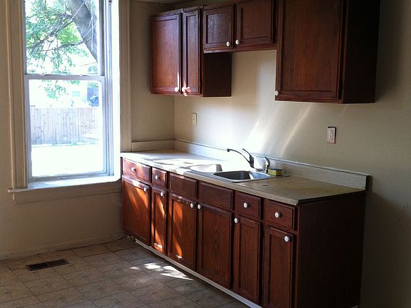 3rd image of 4316 Linton Ave