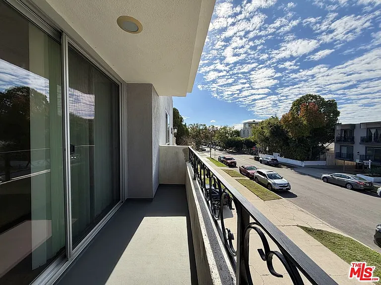 812 N Alfred St #3 — Photo 10