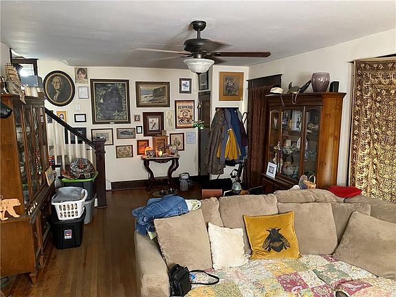 3rd image of 1316 N Oakland Ave