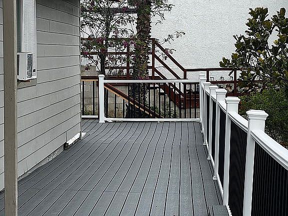 2nd image of 4988 Lantana Dr
