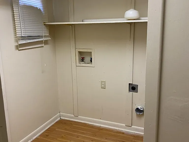 135 Woodrow St — Photo 8