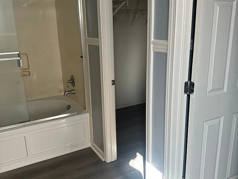 9393 Vintner Cir — Photo 2