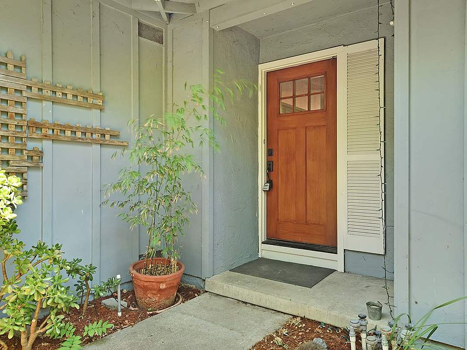 1st image of 6490 Flanders Dr