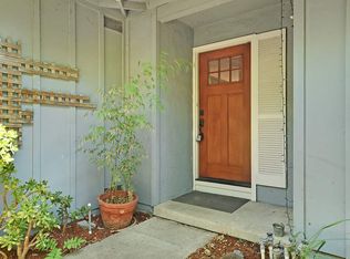 6490 Flanders Dr, Newark, CA 94560