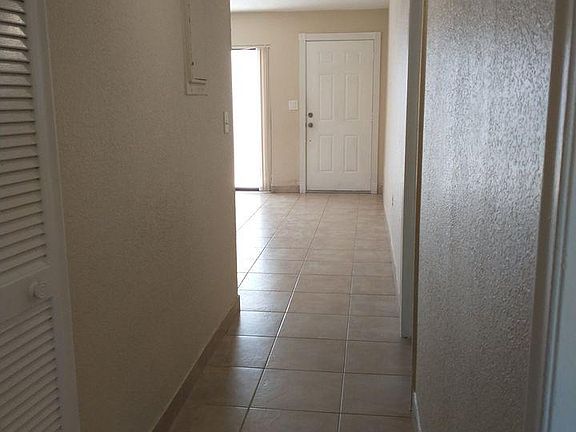 2nd image of 1431 W 43rd Pl #4