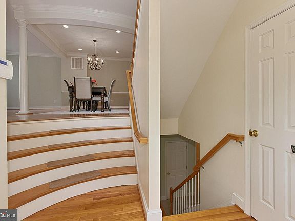 5th image of 4050 Laar Ct