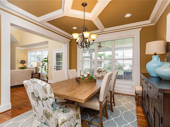 5th image of 7956 Abelia Way