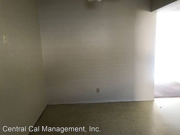 4th image of 533 28th St #533