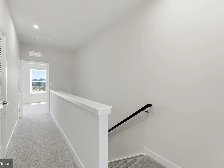 16130 Hyde Park Pl — Photo 16