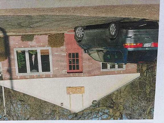 2nd image of 5 Plain St E