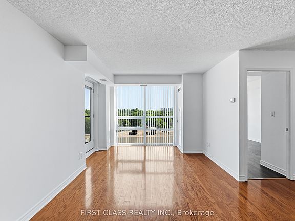5th image of 35 Hollywood Ave #922