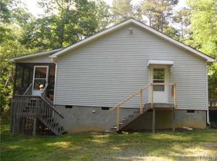 3308 Hawk Ridge Rd, Chapel Hill, NC 27516