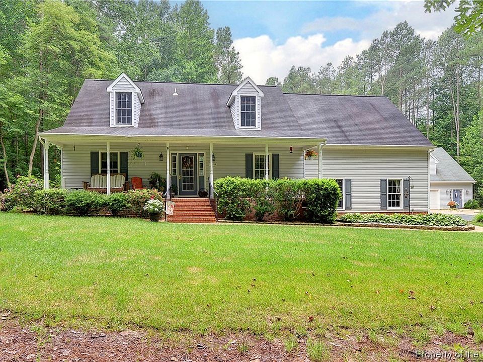 1st image of 20525 Holly Pines Ln