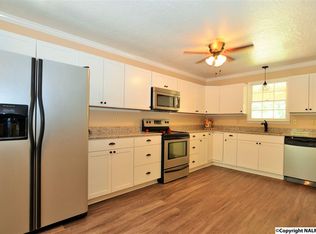 119 Windy Hill Rd, Rainbow City, AL 35906