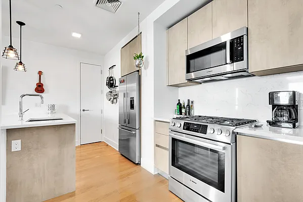 Sold by SERHANT. | media 2