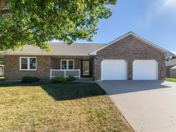 700 Missy Dr, Peosta, IA 52068