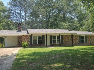 10593 Pine St, Clinton, LA 70722