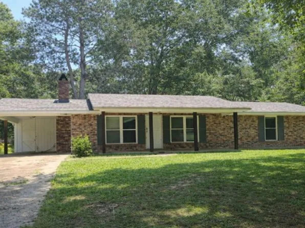 10593 Pine St, Clinton, LA 70722