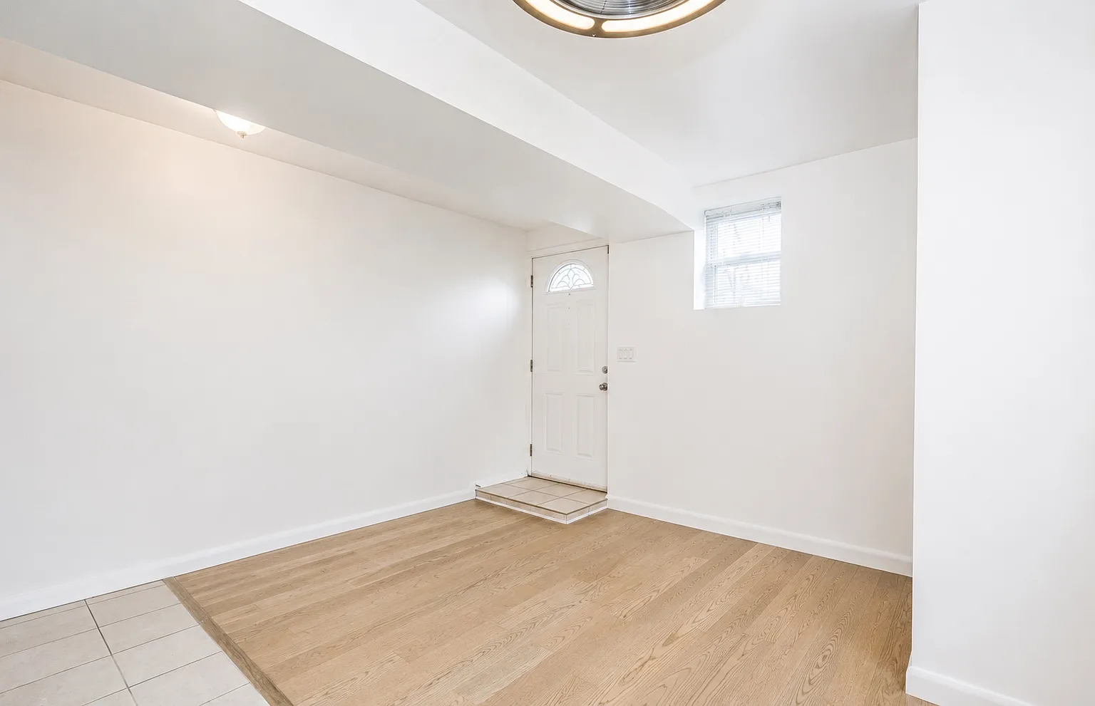 1 bed, $2,400 — Photo 3