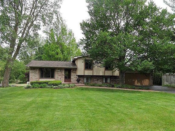 3rd image of 1377 Scottwood Ct