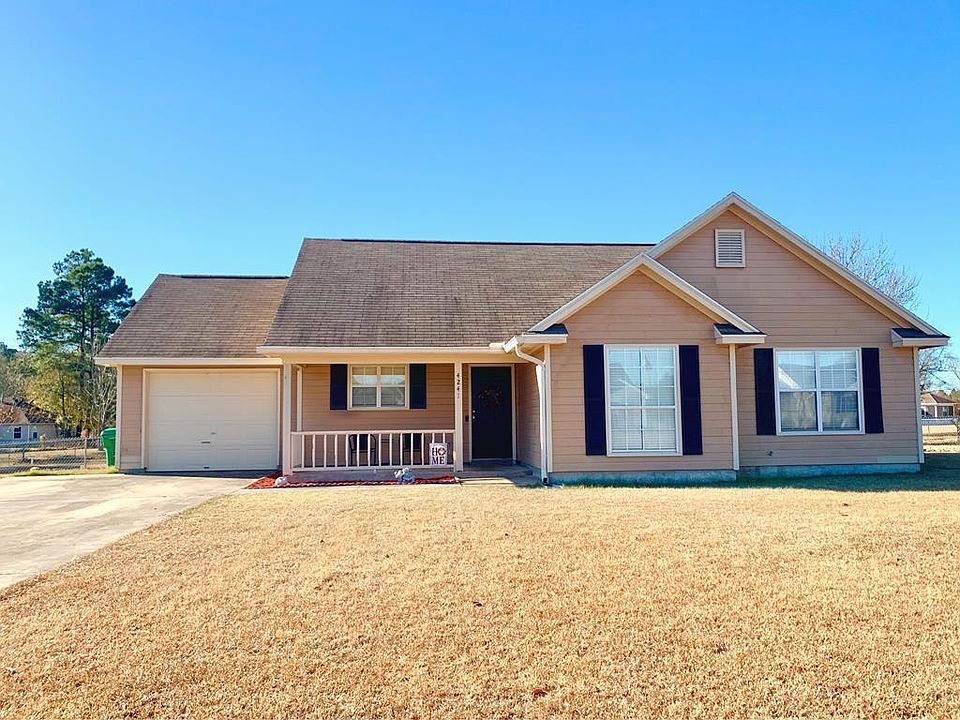 1st image of 4241 Shadowwood Dr