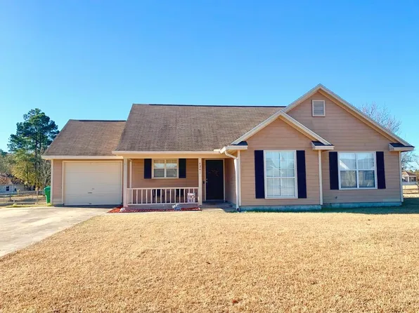 4241 Shadowwood Dr, Valdosta, GA 31605